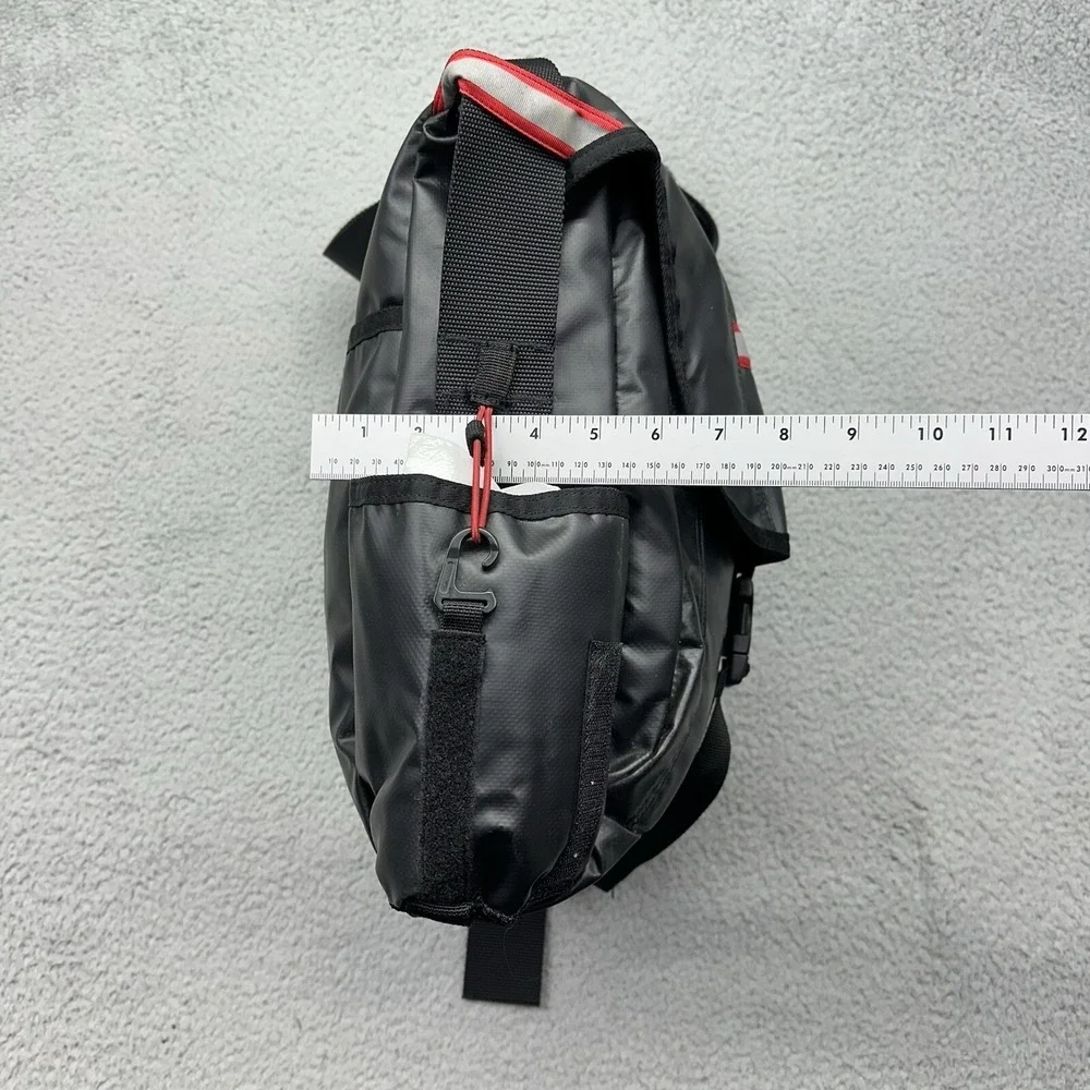 Nike ACG Avant Garde Black Messenger Crossbody Bag 00-10-12-EKG Nylon/Polyamide